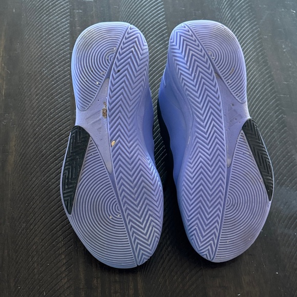 Adidas Boys Black and Purple Athletic Shoes - Size 5 - Picture 4 of 5